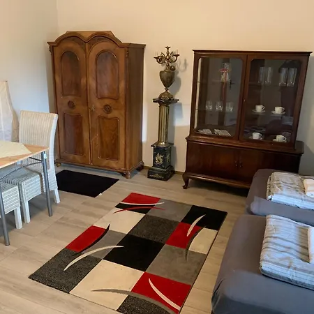 29 Apartment *